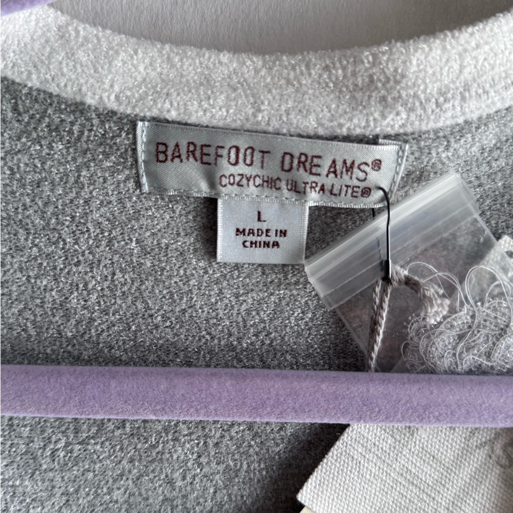 Barefoot Dreams Cozy Chic Ultralite super soft cardigan with pockets - Picture 3 of 3